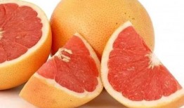 娱乐吃瓜酱剥柚子